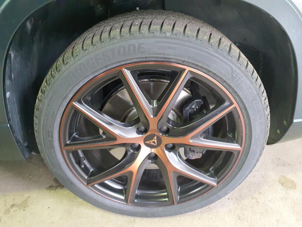 Cupra Ateca 4Drive 2.0 TSI 221kW 7-Gang Automatik