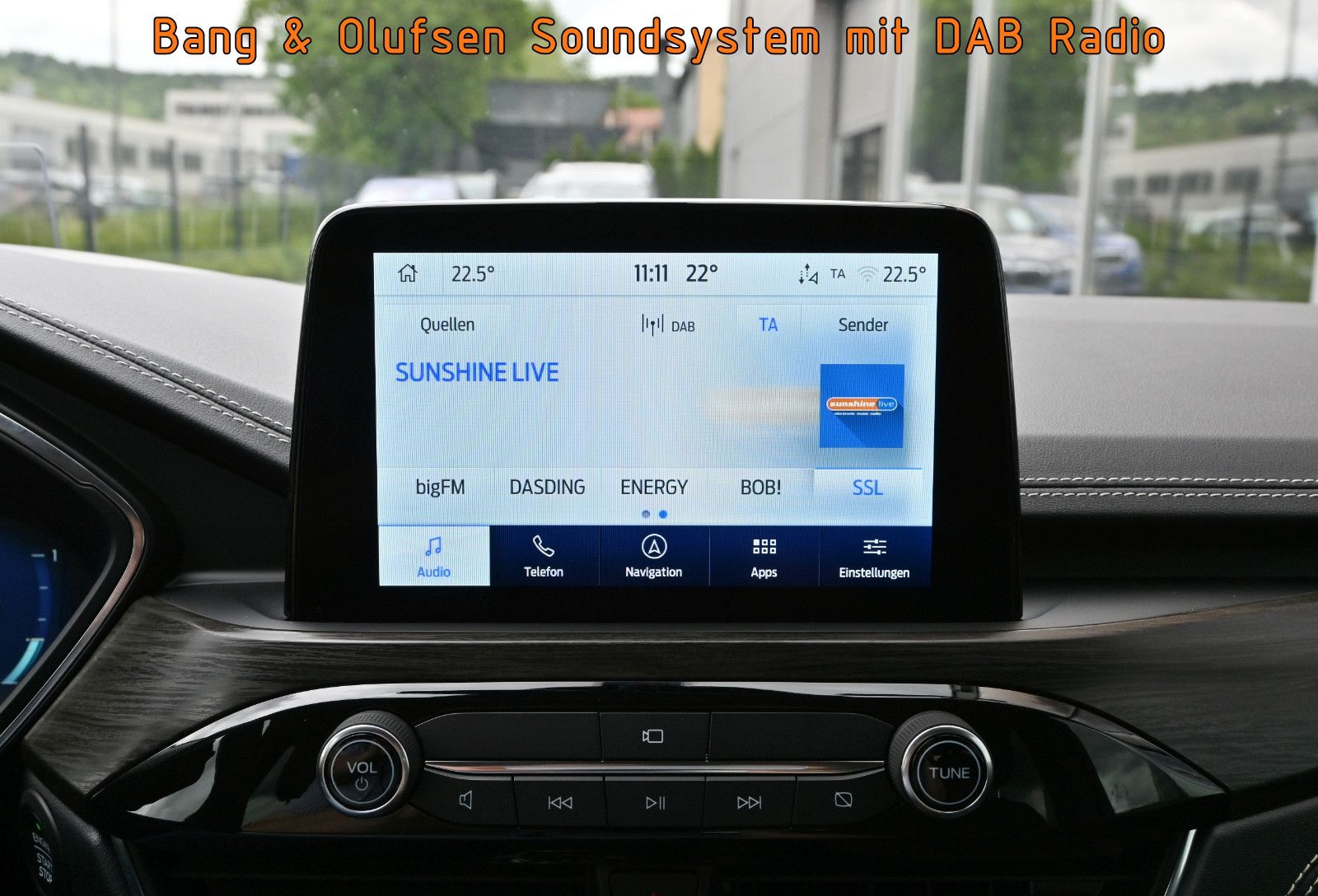 Fahrzeugabbildung Ford Kuga 2.0 D Aut. 4WD VIGNALE °ACC°HEAD-UP°STANDHZ