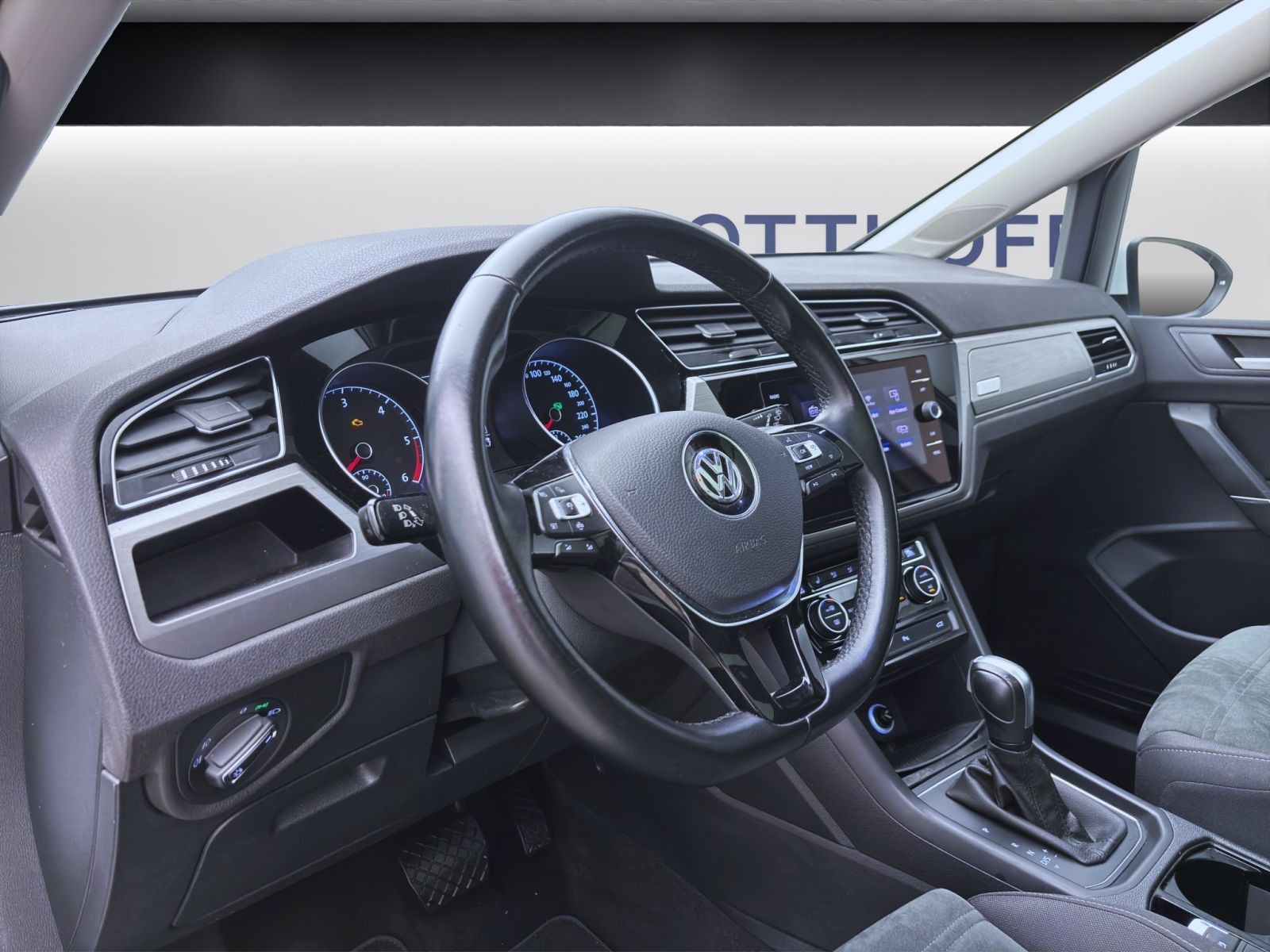 Volkswagen Touran - Bild 9