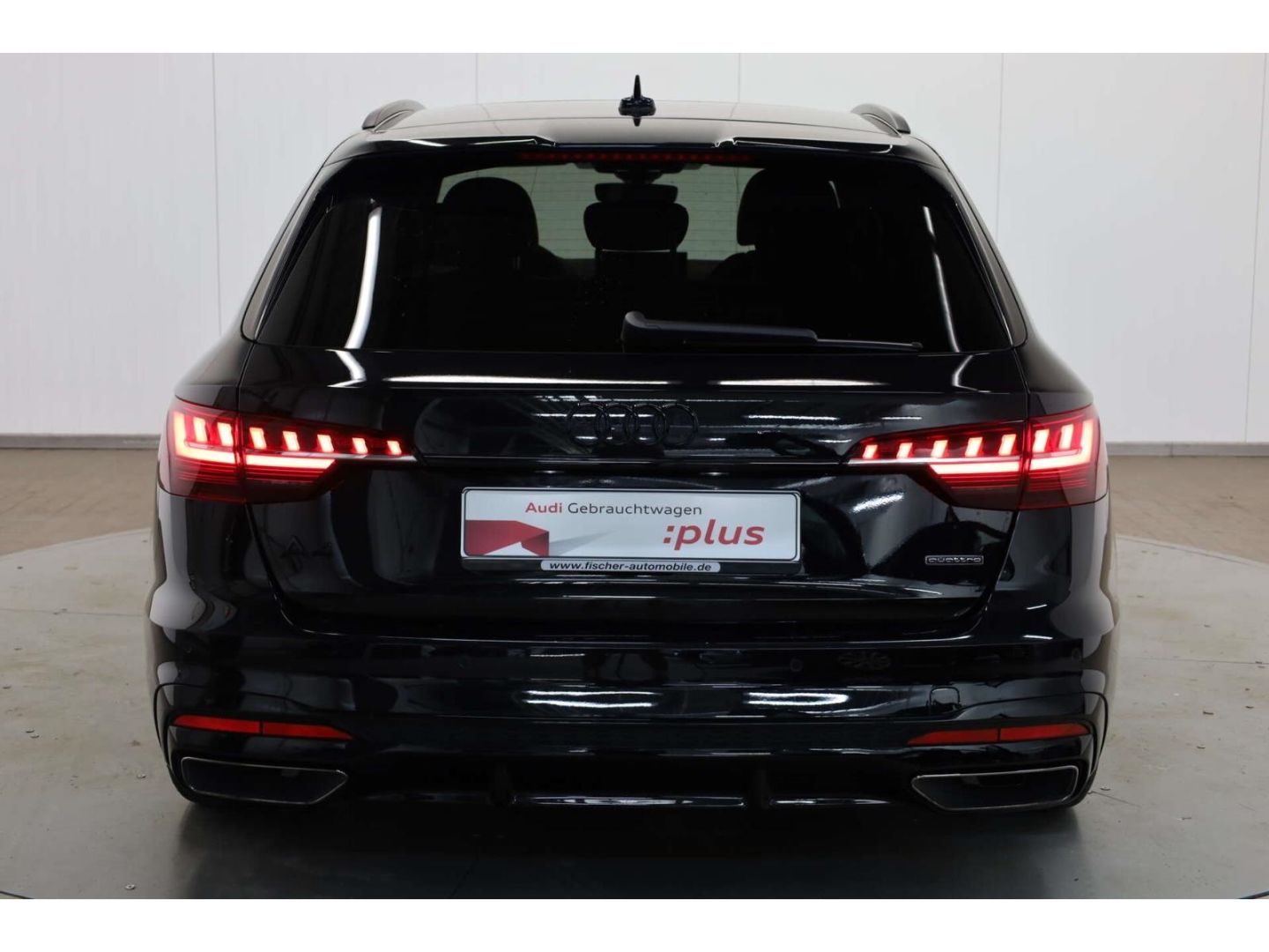 Audi A4 Avant 45 TFSI quattro S line competition plus foto 6