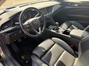 Opel Insignia - 10