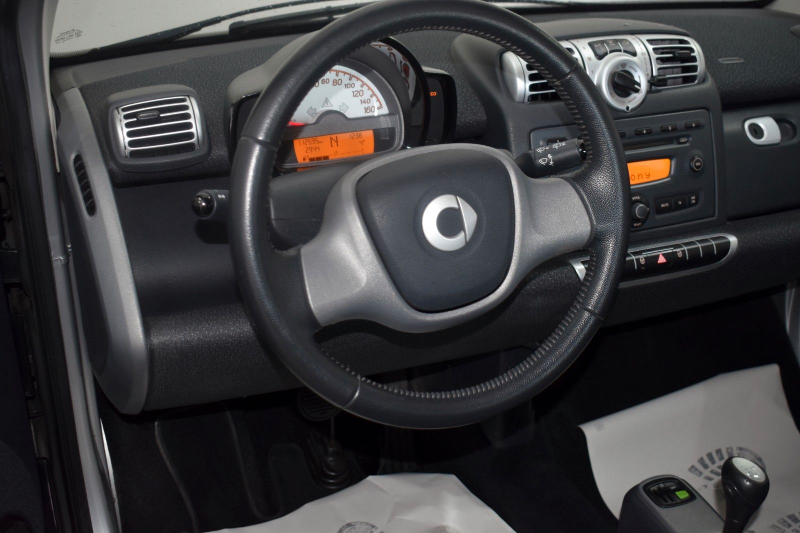 Fahrzeugabbildung Smart ForTwo coupe Micro Hybrid Drive Passion Panorama