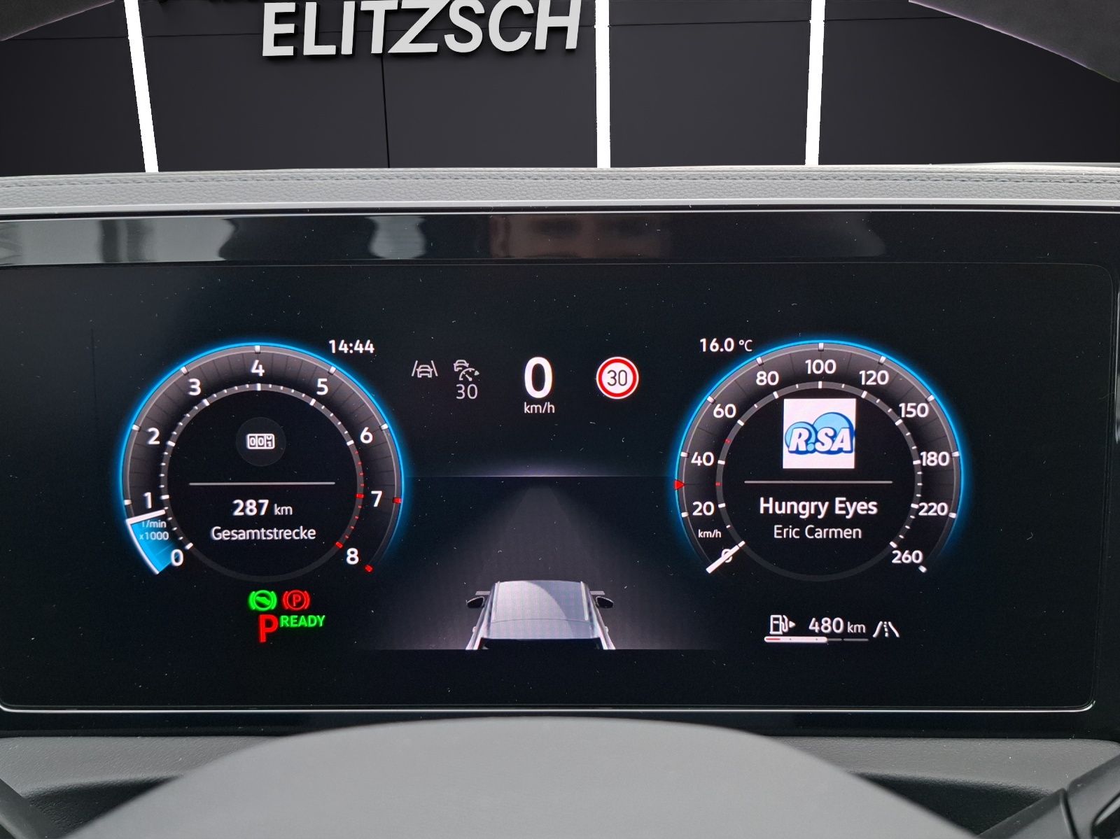 Fahrzeugabbildung Volkswagen Tiguan eTSI R-Line DSG Standhzg. Matrix AHK Navi