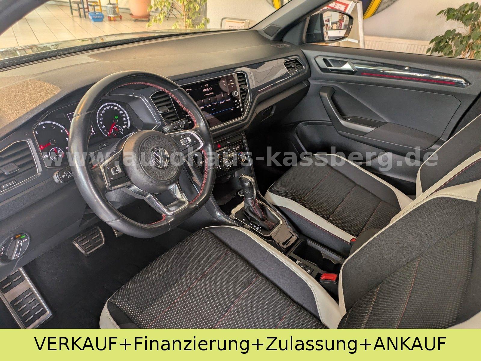 Volkswagen T-Roc 1.5 TSI Sport NAVI AHZV