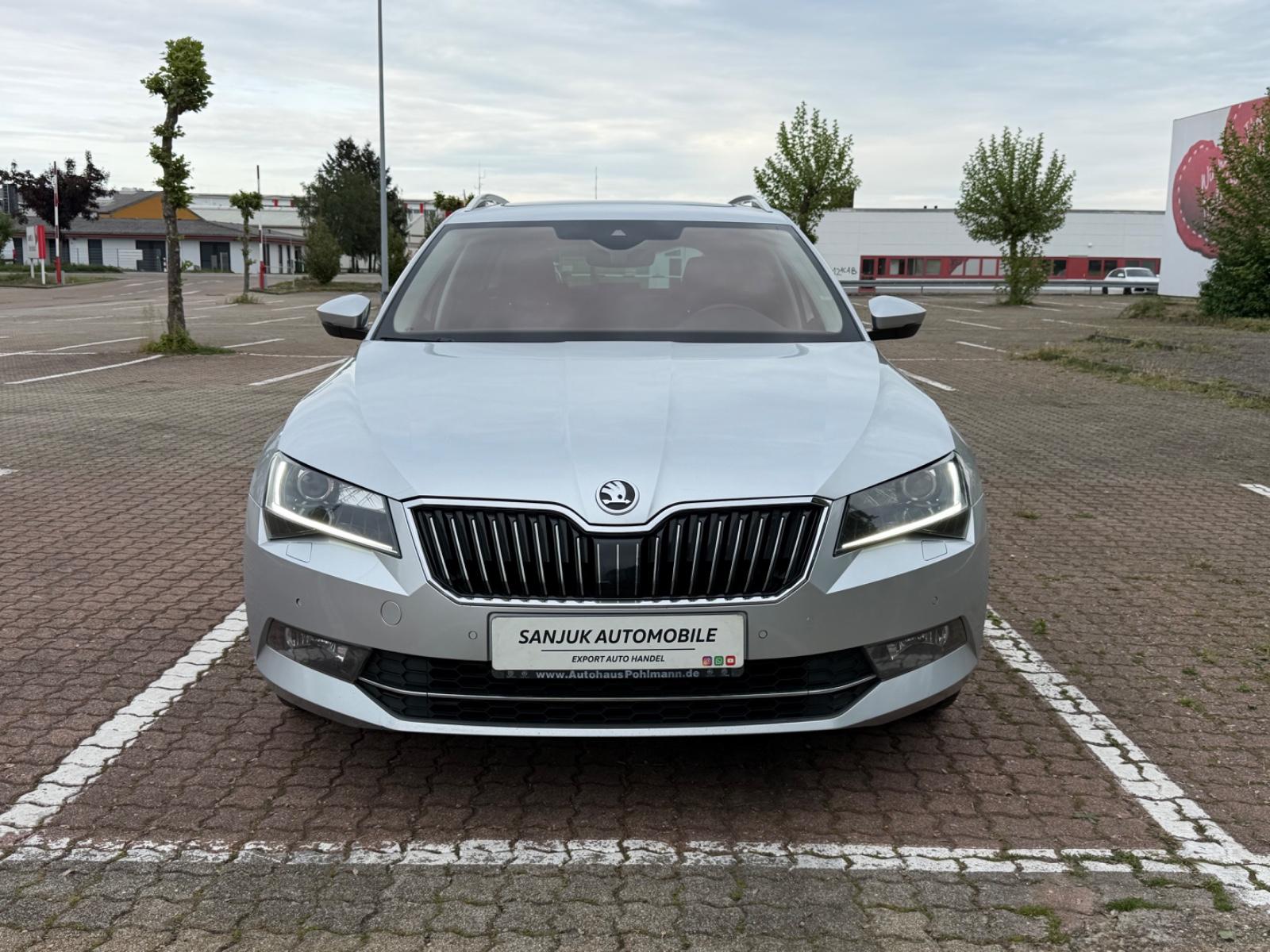 Skoda Superb Premium Edition 4x4,XEN,PANO,LEDER,190PS