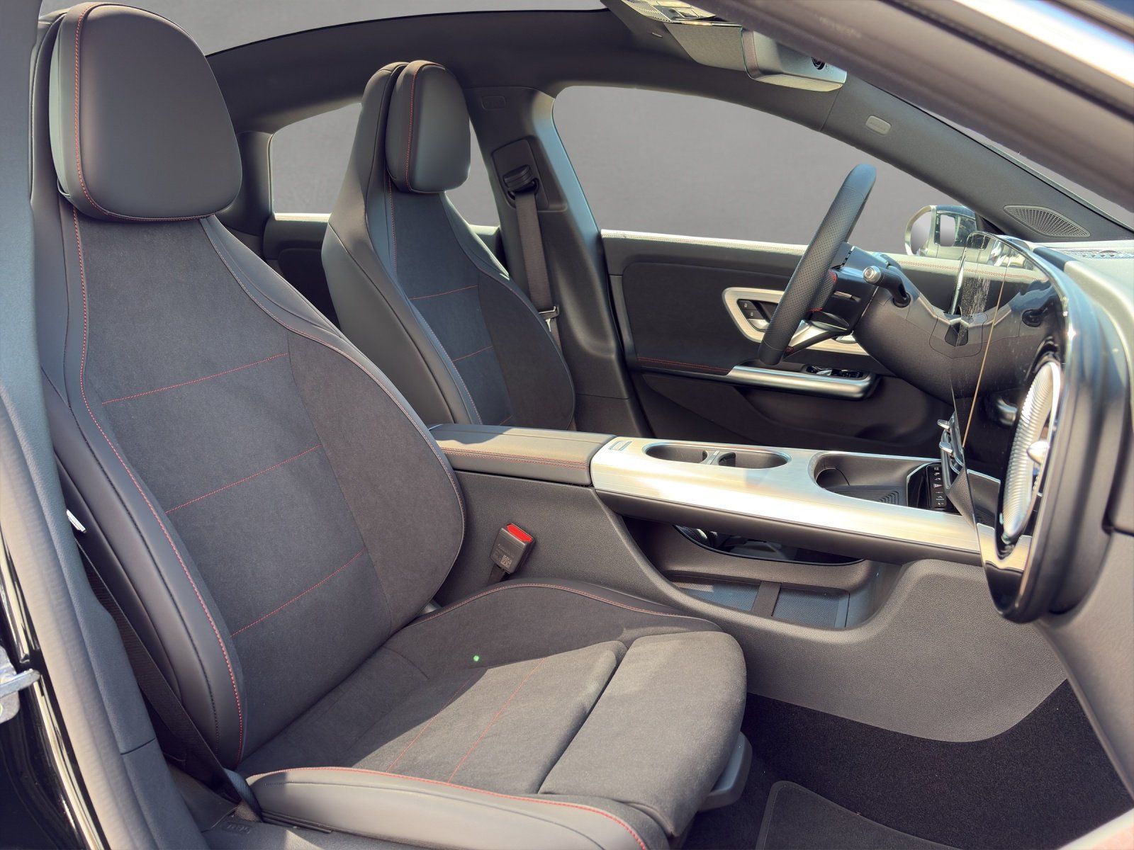 Fahrzeugabbildung Mercedes-Benz CLA 250+ AMG 360° Burm Keyless DigiLight Standh