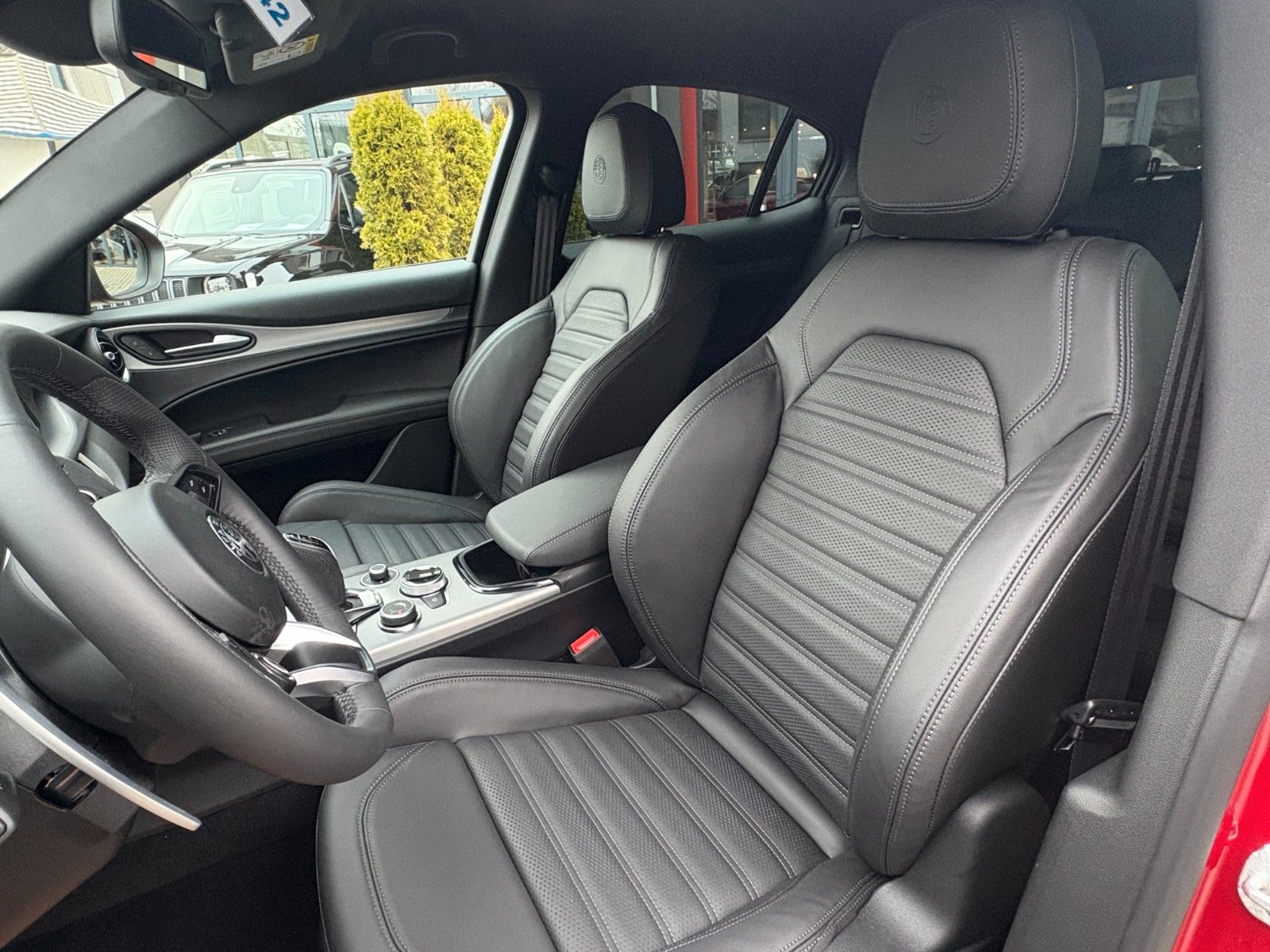 Alfa Romeo Stelvio - Bild 8