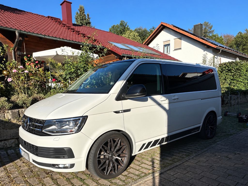 Image of Volkswagen T6 Multivan