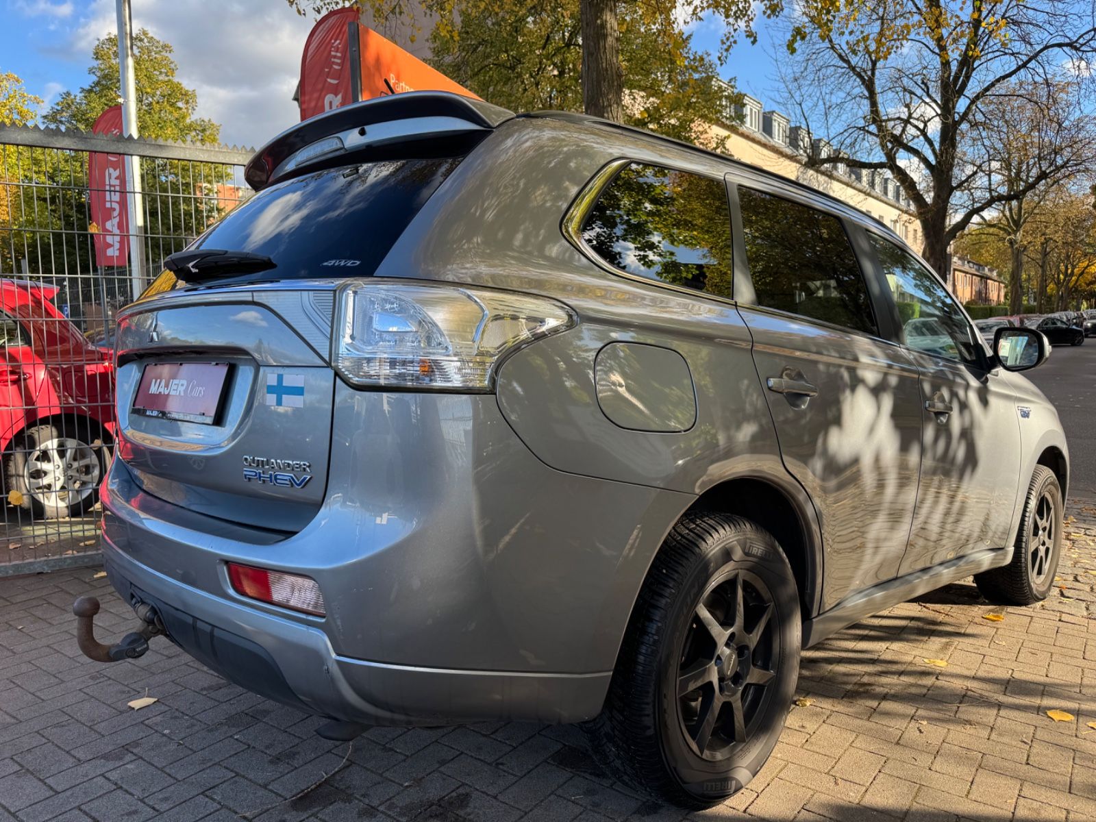 Fahrzeugabbildung Mitsubishi Outlander PHEV Intense 4WD*KEYLESS*KAMERA