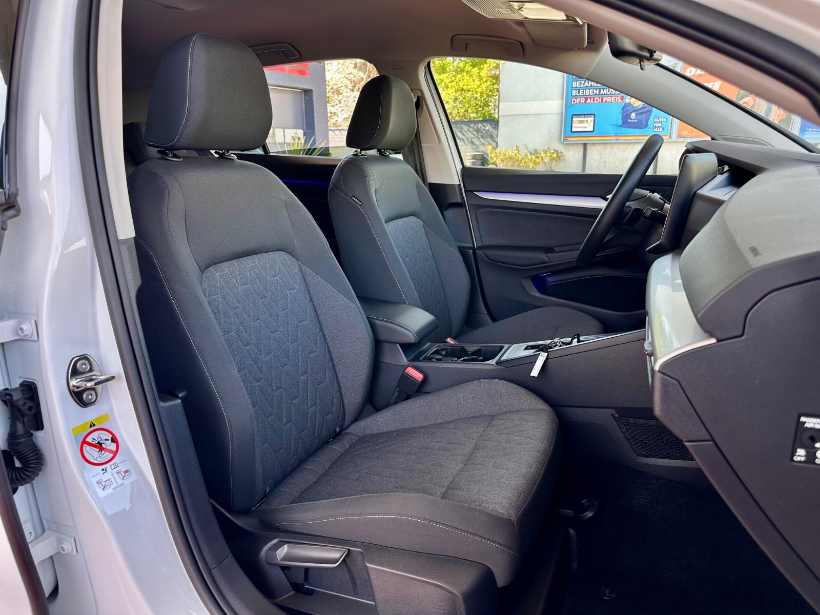 Volkswagen Golf VIII Lim. 1.5 eTSI 110 kW Life LED 1. Hand, миниатюра 22
