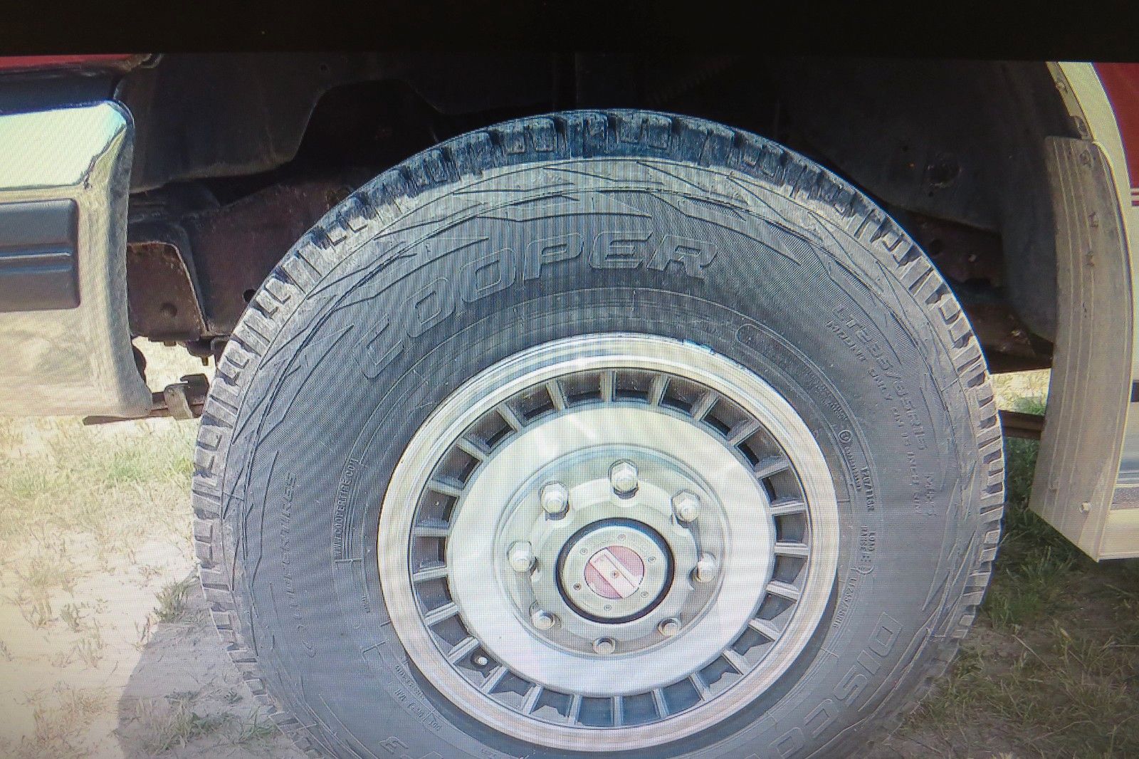 Fahrzeugabbildung Ford F 250 XLT 4x4 7.5L Big Block XLT ROSTFREI ORIGIN