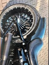 Harley-Davidson Softail Breakout  - HARLEY-DAVIDSON SOFTAIL BREAKOUT