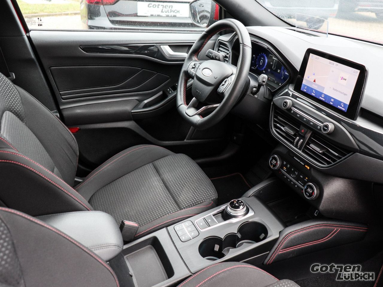 Fahrzeugabbildung Ford Focus Turnier ST-Line 2.0 TDCi Navi Pano LED PDC