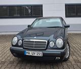 Mercedes-Benz E 320 - Tüv neu - Vollleder - Automatik  - Mercedes-Benz E 320 Gebrauchtwagen in Mannheim