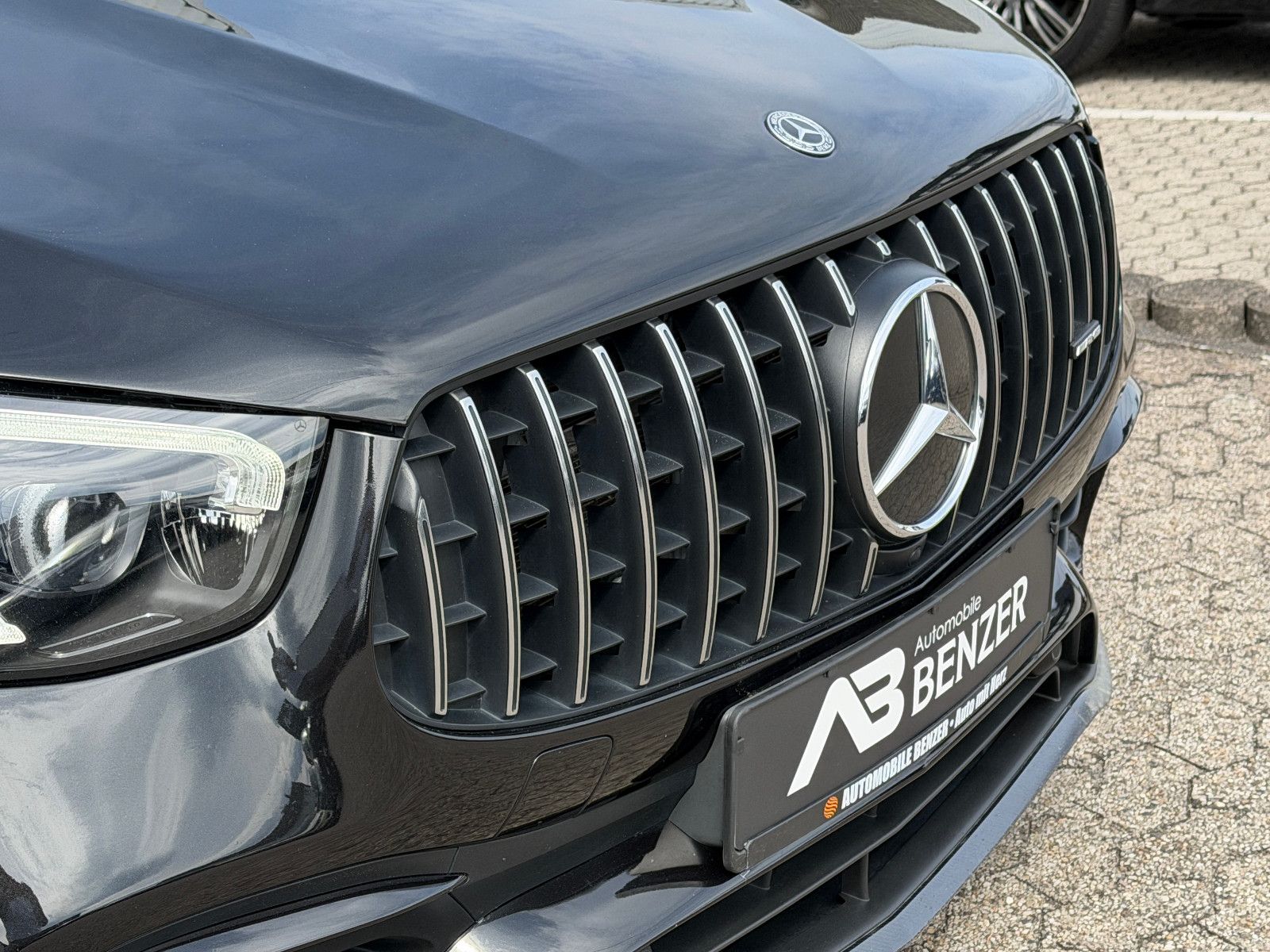 Fahrzeugabbildung Mercedes-Benz GLC 63 AMG Coupe/MBUX/Ambiente/Schiebedach/Kam/