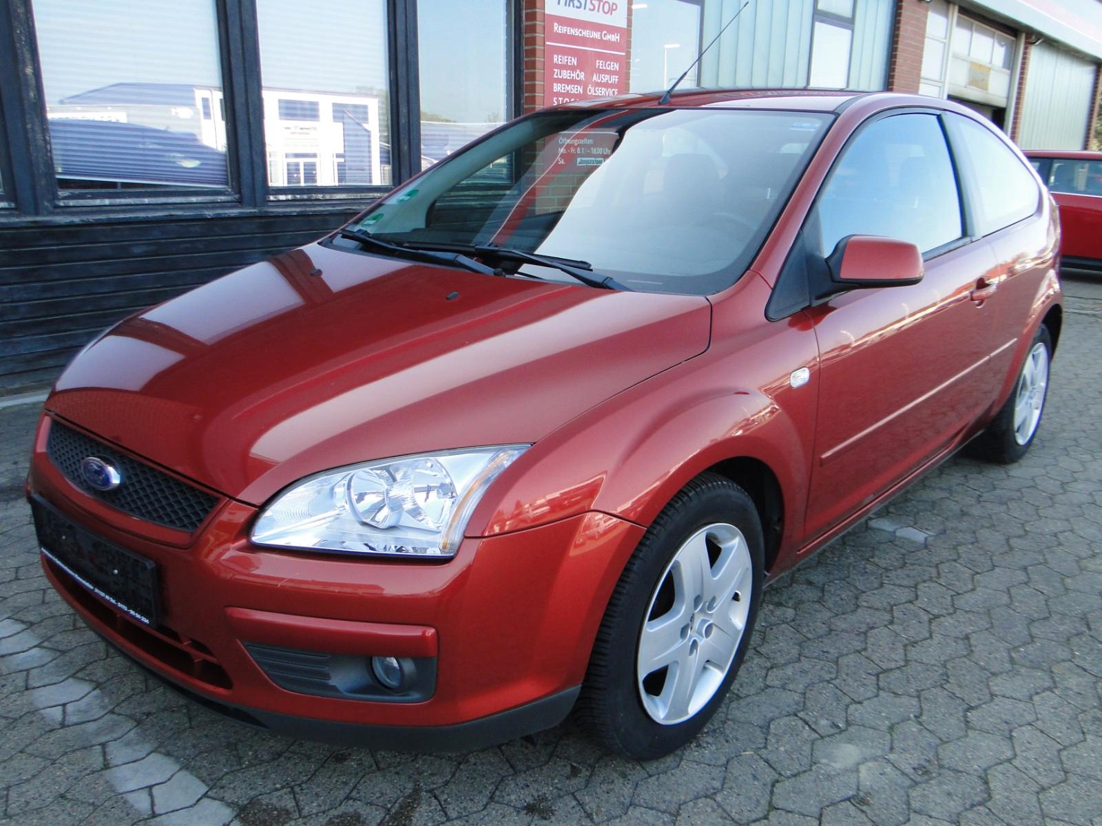 Ford Focus Lim. Style Klimaauto./PDC/TÜV NEU