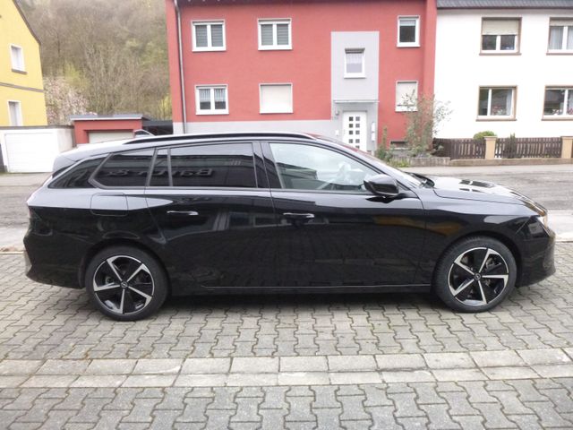 Astra L ST Elegance Plug-in-Hybrid Automatik