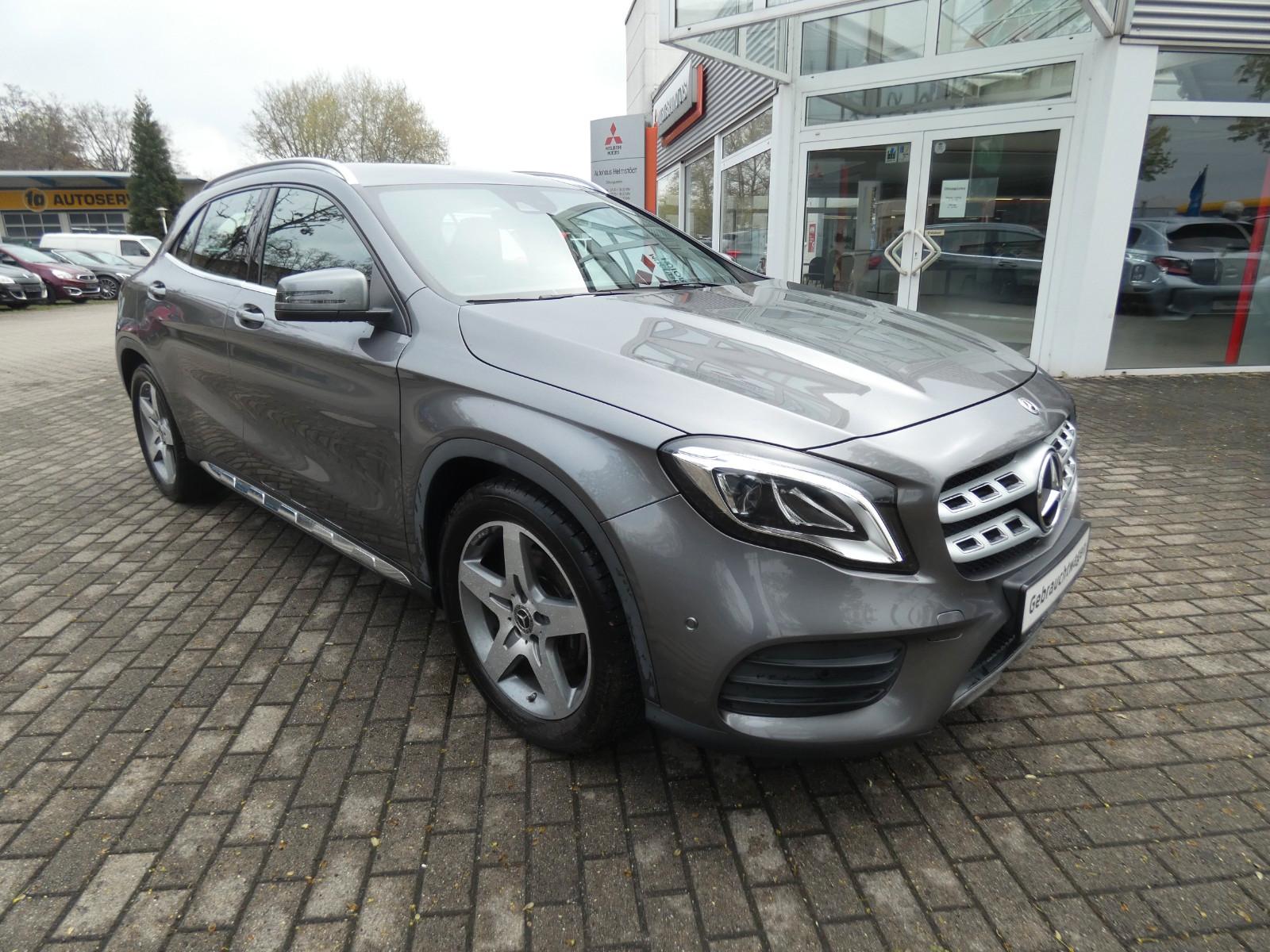 Mercedes-Benz GLA 220 4MATIC AMG Line Select Drive