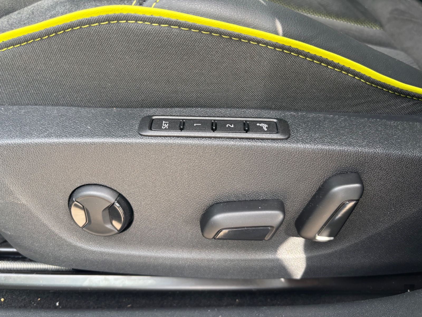 Fahrzeugabbildung SKODA Elroq RS Kam Massage elektr. Sitze