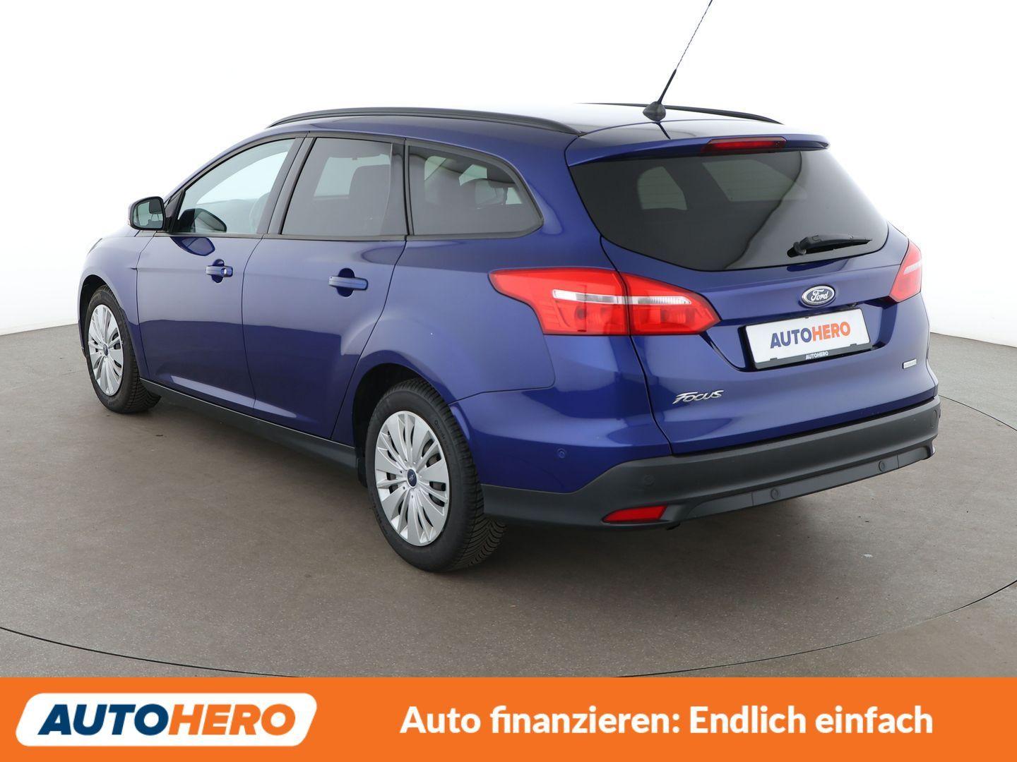 Ford Focus 1.0 EcoBoost Business*NAVI*TEMPO*PDC*SHZ*