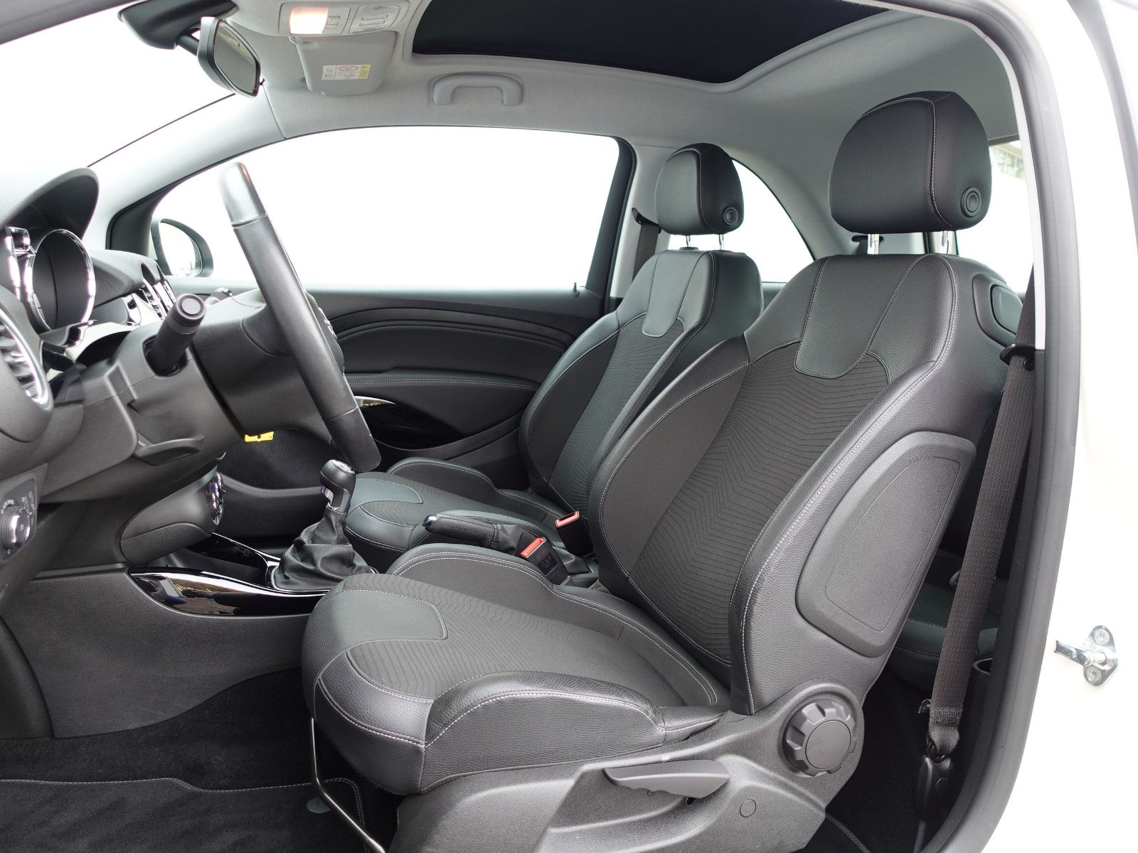 Fahrzeugabbildung Opel ADAM openAIR 120Jahre 1.4 NAVI,PDC,SHZ,Allwetter