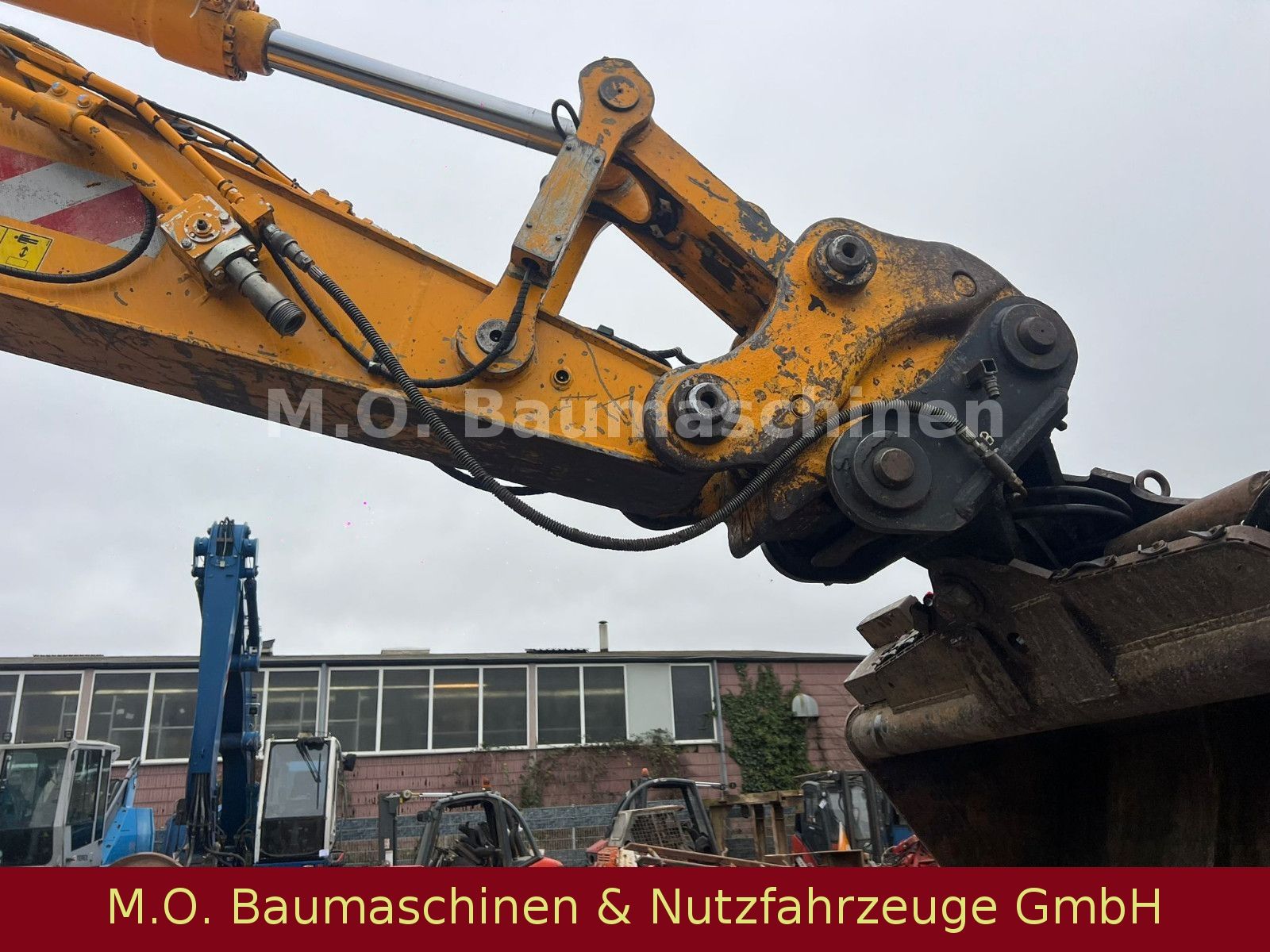 Fahrzeugabbildung CAT 320 EL / SW / AC / Trimble Anlage