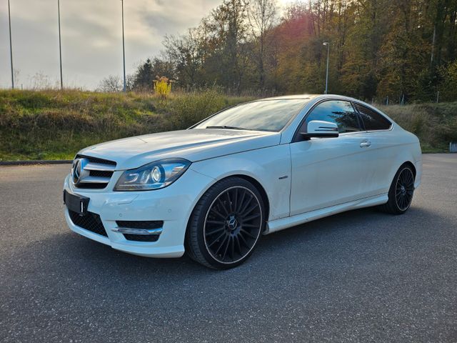 Mercedes-Benz C 180  Coupe CGI BlueEfficiency *AMG*