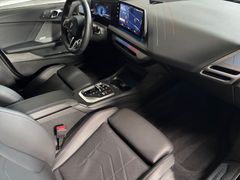 Fahrzeugabbildung BMW 120d M Sport -- AHK/ InnovationsPaket/ 360°