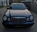 Mercedes-Benz Mercedes E200 * Ohne ROST * OLDTIMER in 2 Jq - gebrauchte Mercedes-Benz E 200 aus dem Jahr 1997
