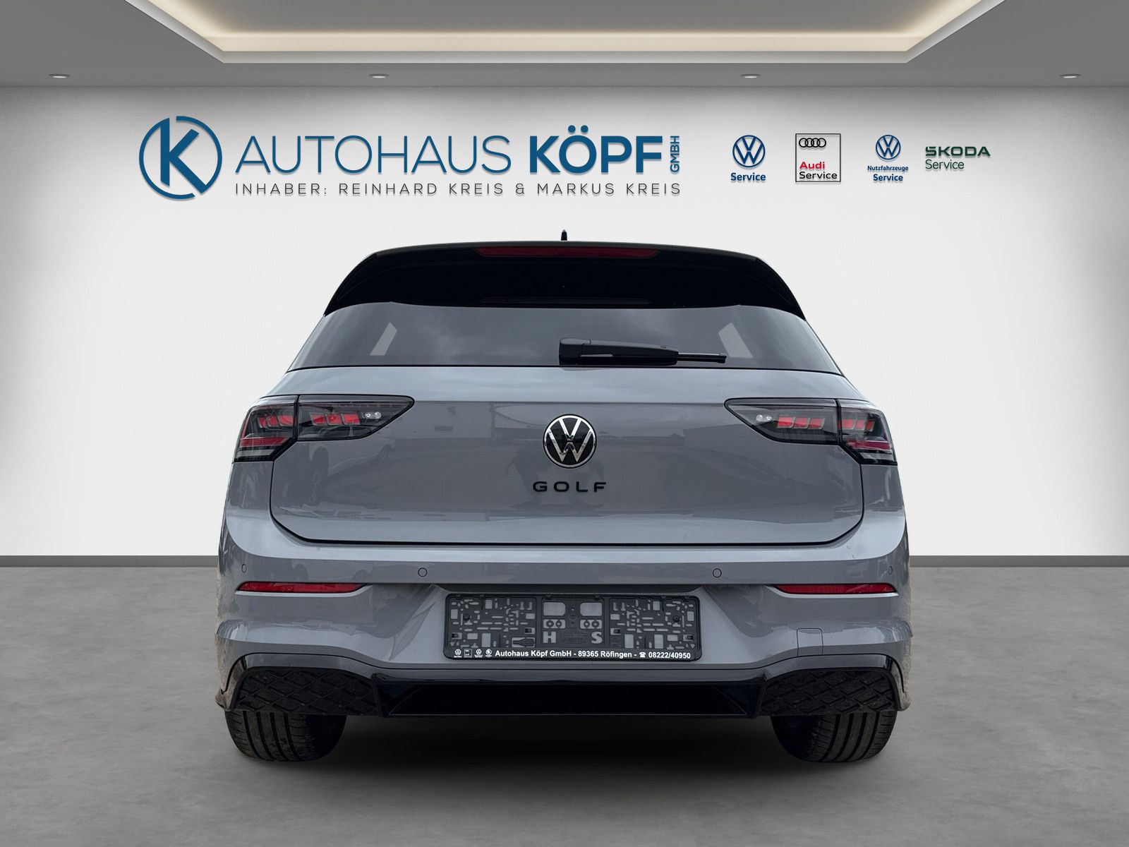 Volkswagen Golf 1.5 eTSI DSG R-Line AHK Matrix Black Style imagem 3