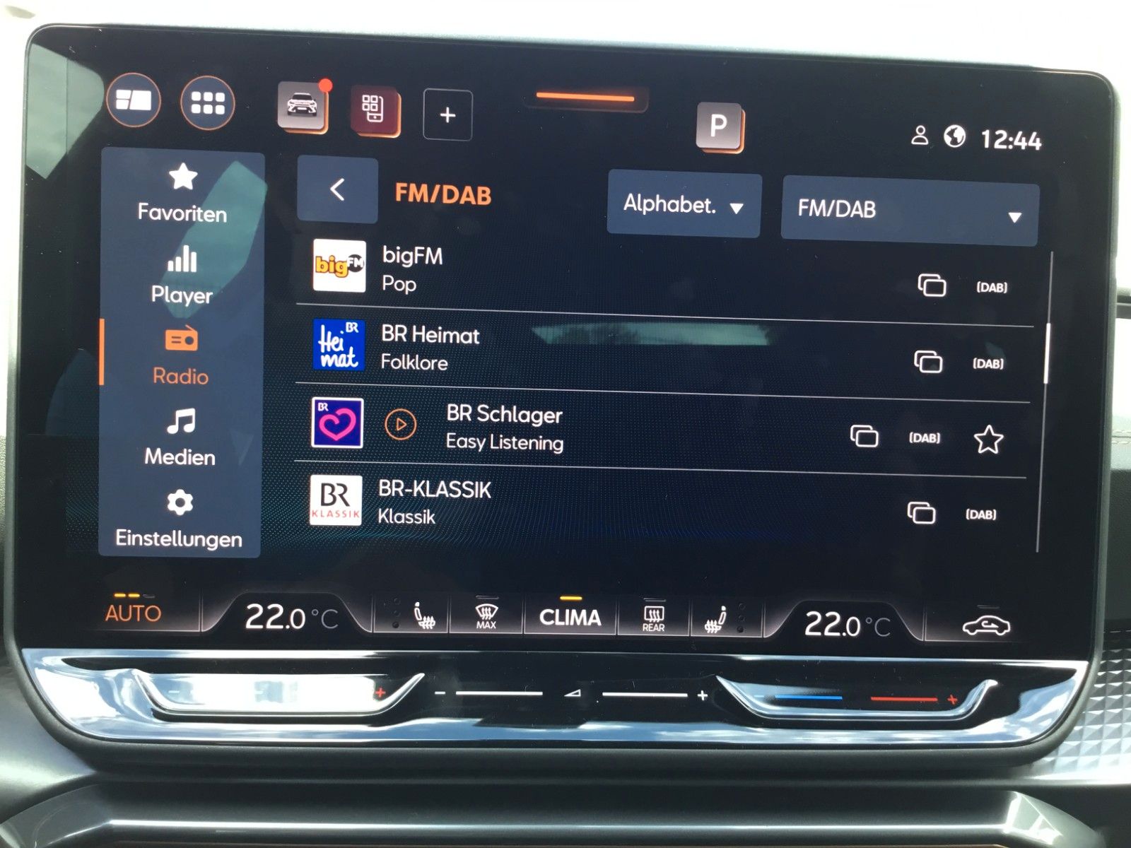 Fahrzeugabbildung CUPRA Formentor 2.0 TSI VZ Black Edition DSG+Pano+AHK