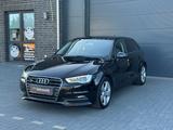Audi A3 Sportback Quattro*NAVI*PDC*SHZ*Bi-Xenon*DSG* - Audi A3: Sportback Dsg