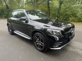 Mercedes-Benz GLC 43 AMG 4Matic orig.53tkm rote Gurte - gebrauchte Mercedes-Benz GLC 43 AMG aus dem Jahr 2017