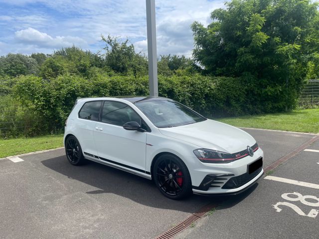 Volkswagen Golf GTI Clubsport S   87/400