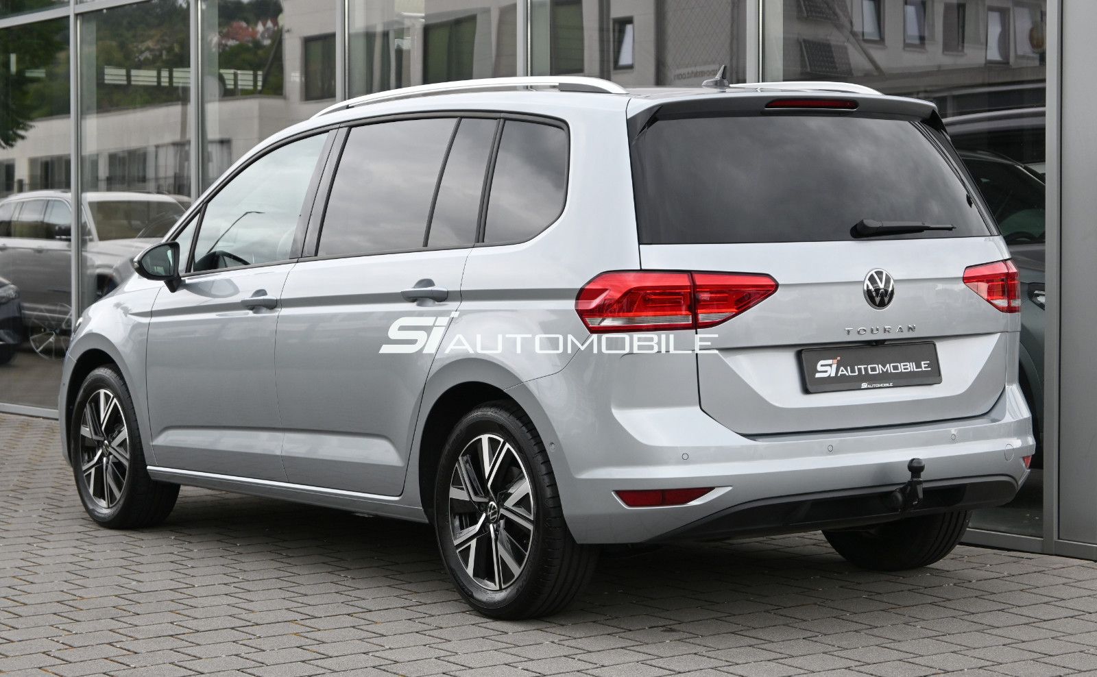Fahrzeugabbildung Volkswagen Touran 1.5 TSI DSG °UVP 61.017€°ACC°AHK°STANDHEI