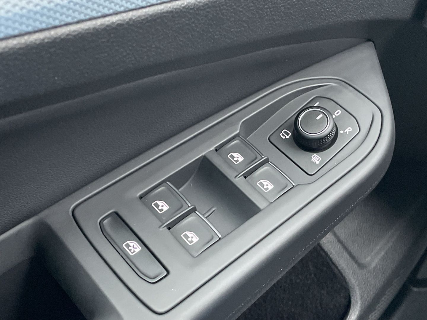 Golf VIII 1.5 eTSI DSG Goal AHK/Kamera/IQ.Light/