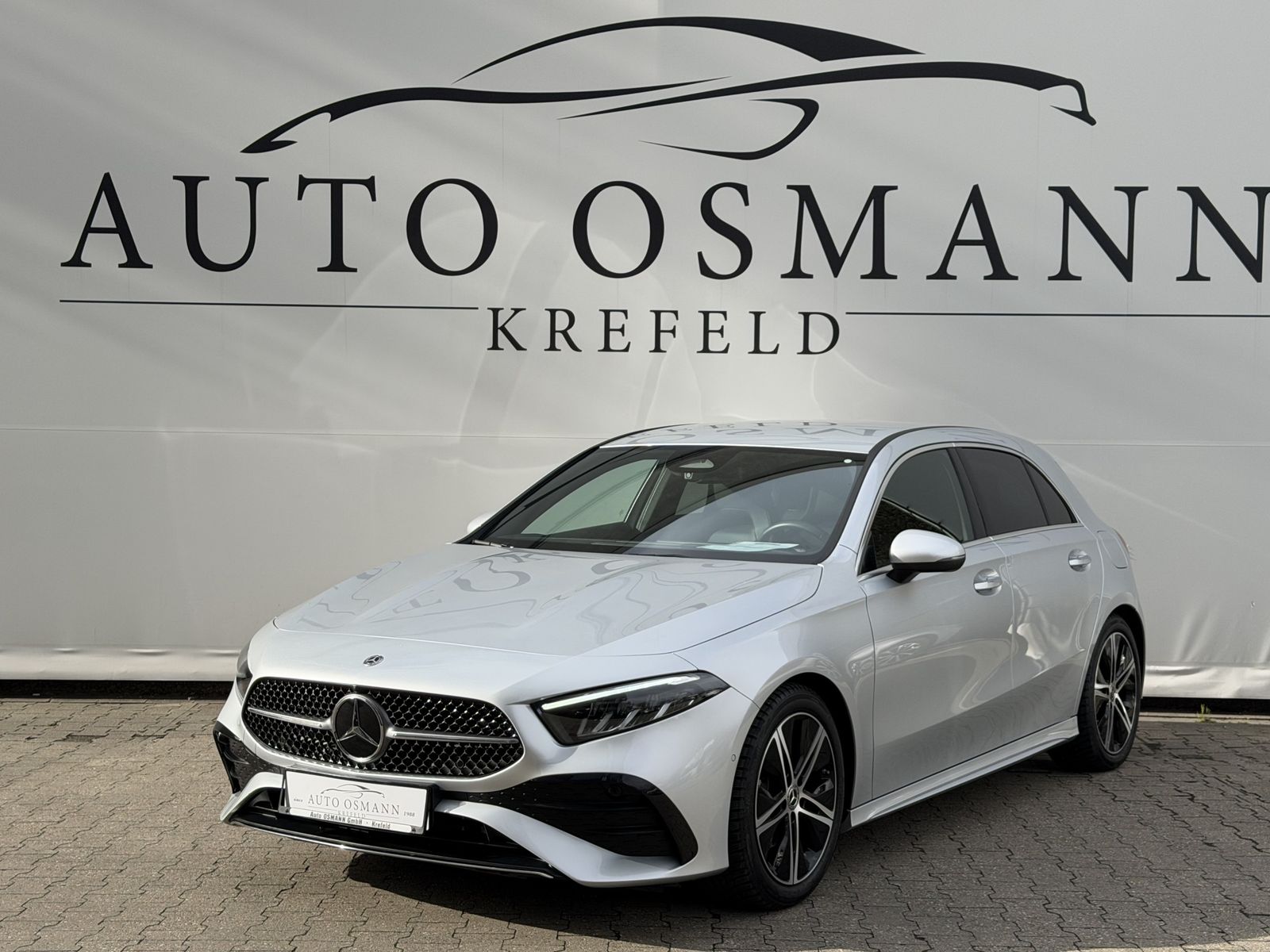 MERCEDES-BENZ A 200 7G-DCT AMG Line Advanced Plu/FACELIFT/MOPF