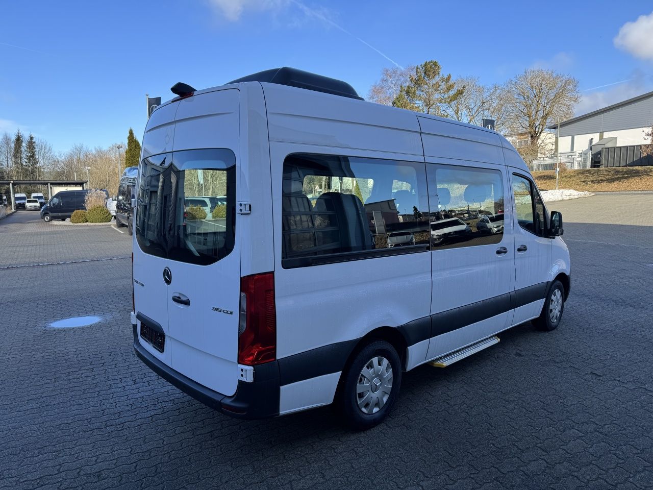 Fahrzeugabbildung Mercedes-Benz Sprinter 315 CDI Tourer Dachklima*9-Sitze*MBUX