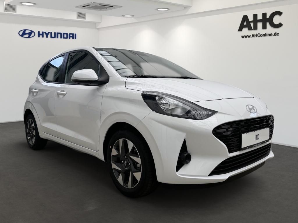 Fahrzeugabbildung Hyundai i10 FL (MJ24) 1.0 Benzin M/T Trend Navi SpurH