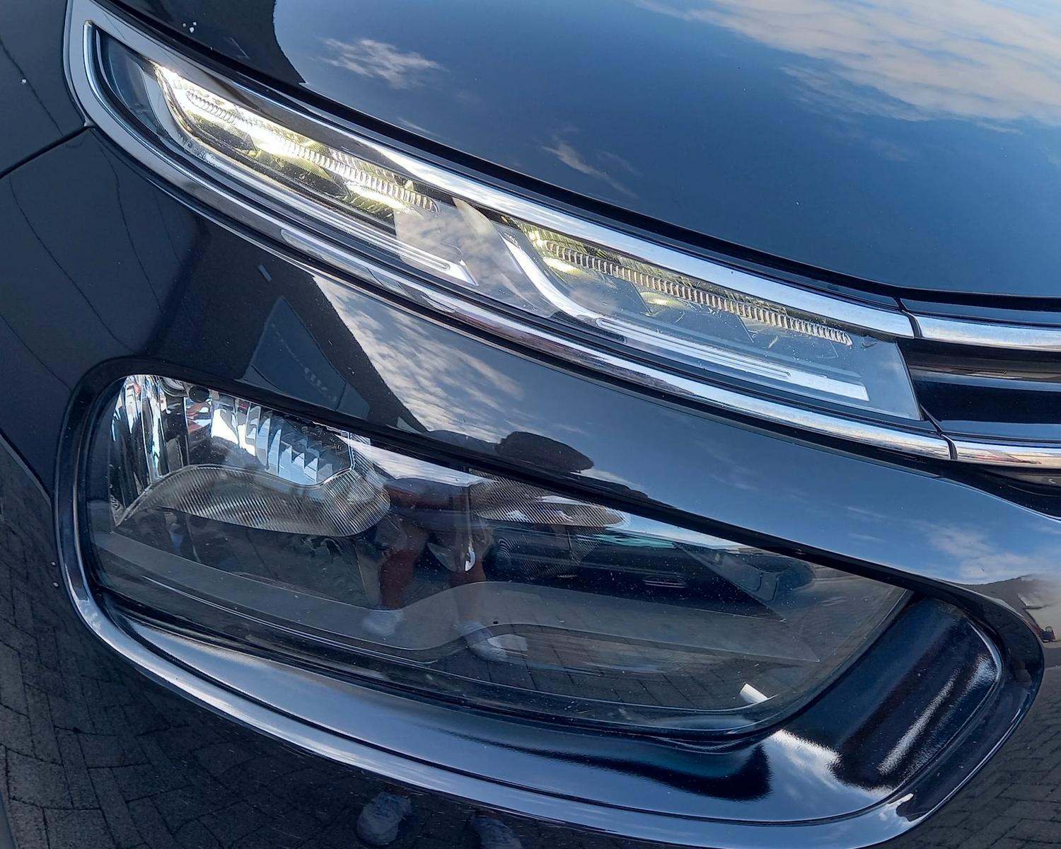 Citroën C4 Cactus SHINE 15 BHDi 100 KAM*NAV*PDC*16