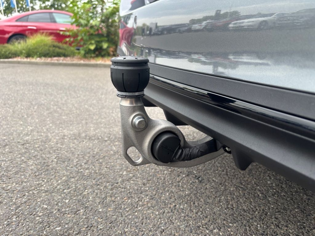 Fahrzeugabbildung Mercedes-Benz C 180 T-Modell AMG NIGHT AHK SOUND DISTR Memory