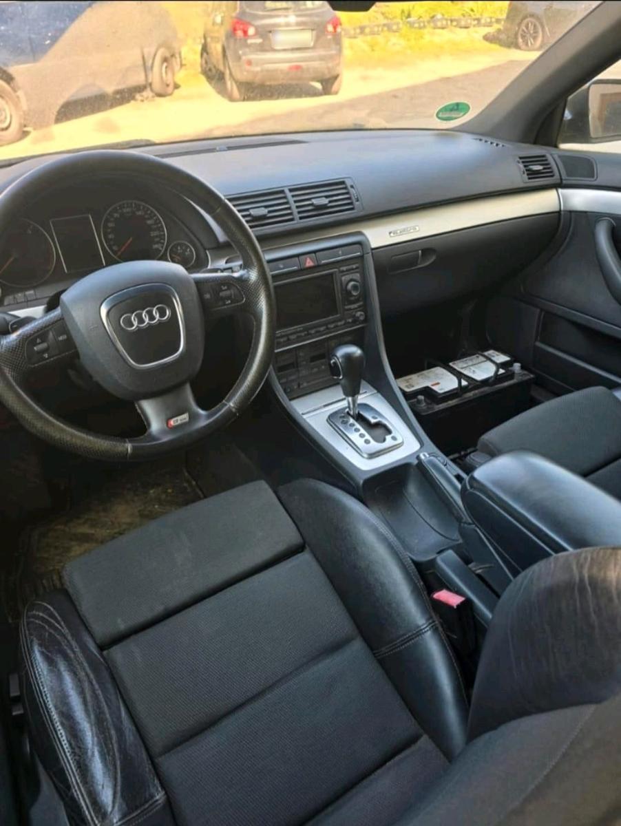 Audi A4 2006 — interior