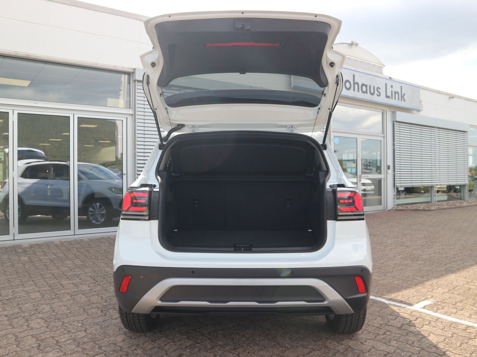 Volkswagen T-Cross - Bild 8