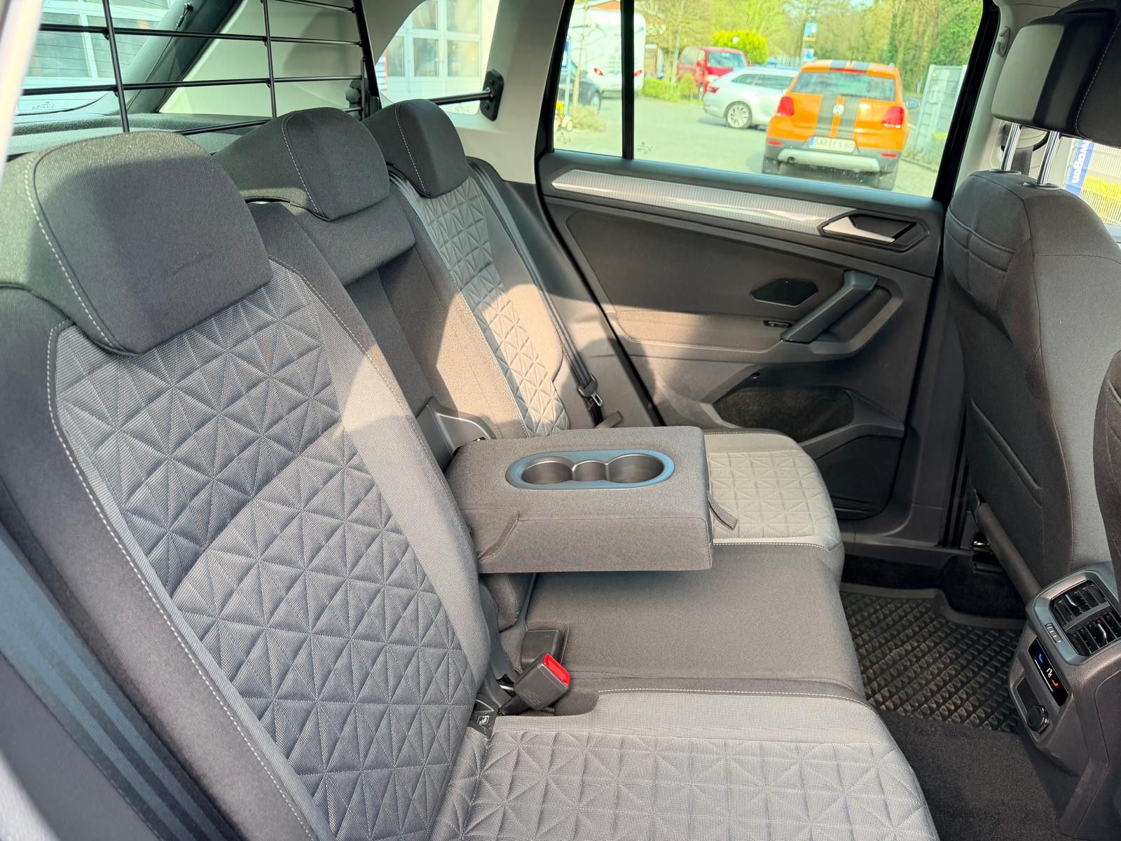 Volkswagen Tiguan 1.5 TSI  NAV LED ACC AppConnect Garantie foto 8