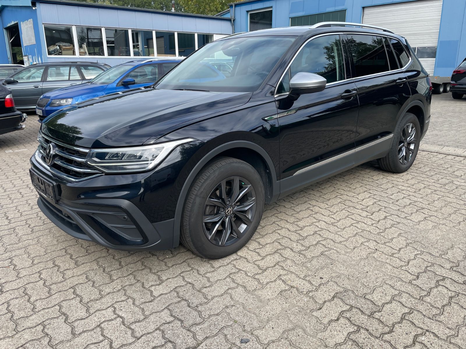 Volkswagen Tiguan Allspace 2023, 2.0D dīzelis, Automāts, SUV/Apvidus, Melns — Latvijā