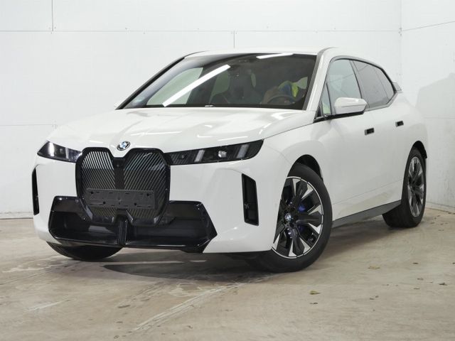 BMW iX xDrive45 |Multifunktionssitze |Luftfederung |
