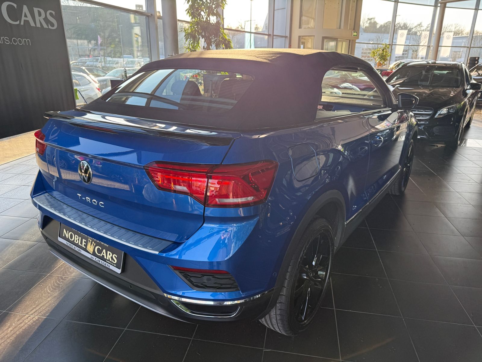 Fahrzeugabbildung Volkswagen T-Roc Cabriolet ACT LED NAVI SHZ