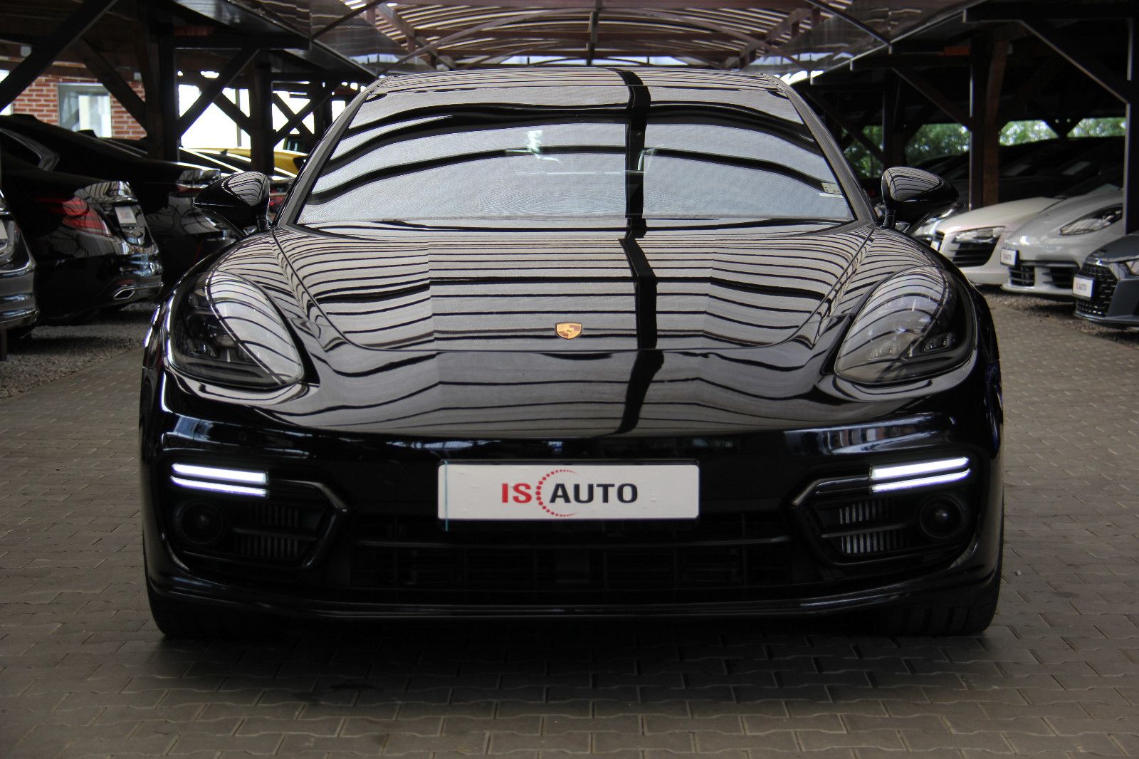 PORSCHE Panamera Turbo S