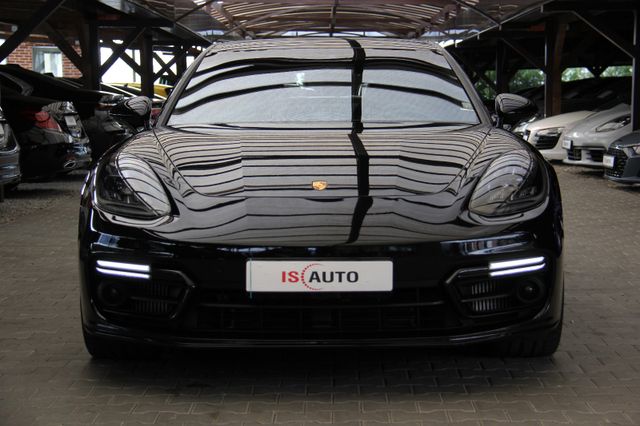 PORSCHE Panamera Turbo S