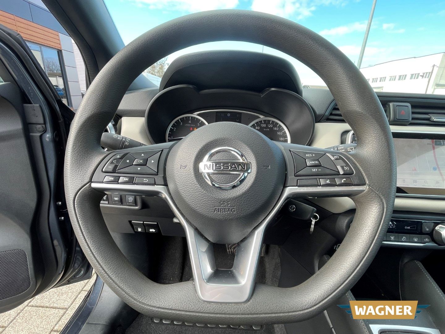 Fahrzeugabbildung Nissan Micra N-WAY Klimaautomatik Frontschaden